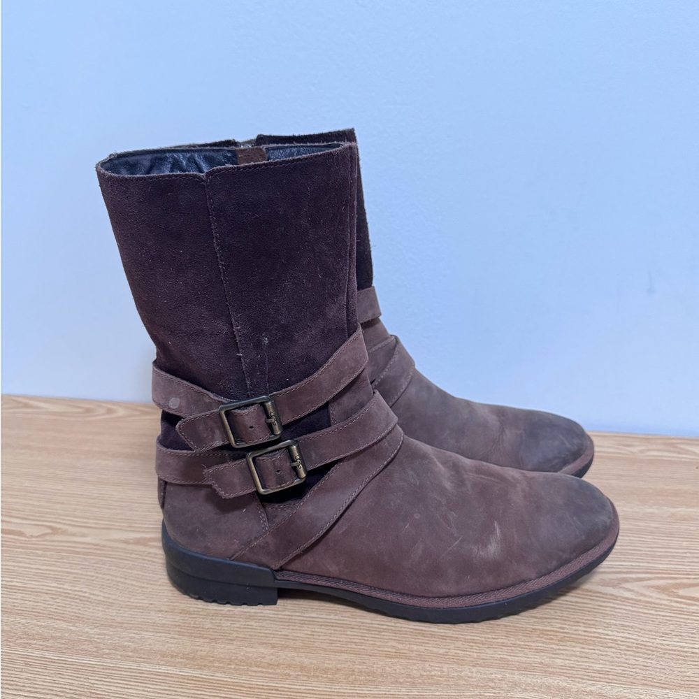 UGG Lorna Boot Waterproof Coconut Shell‎ SZ women 9 US brown suede boots